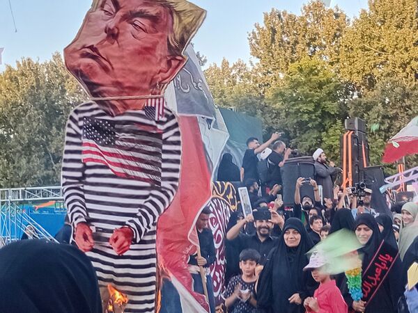 اجتماع بزرگ کودک و نوجوانان در پارک ملت مشهد مقدس