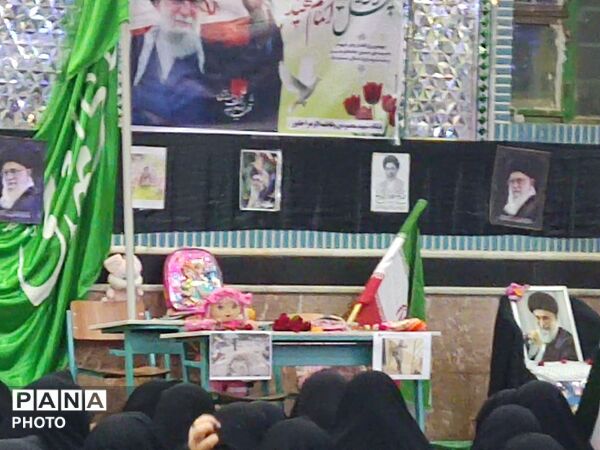 مراسم ‌چهلمین روز شهادت حضرت آیت الله خامنه و دانش‌آموزان میناب در روستای جابوز خلیل آباد
