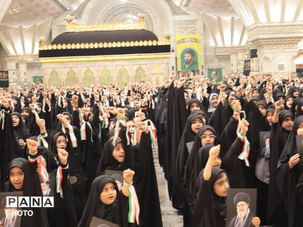 حضور دانش آموزان در همایش باید برخاست