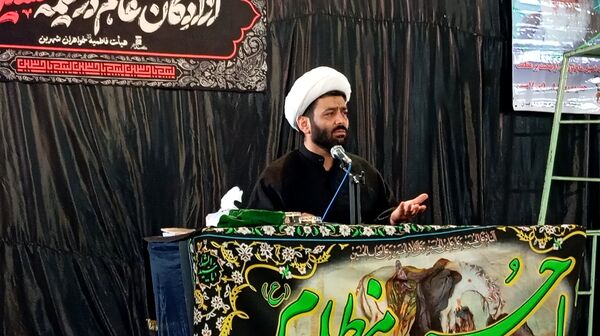 عزاداری دختران فاطمی شهر بن با محوریت حمایت از رهبری 