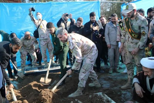 برگزاری مراسم تشییع پیکر پاک مطهر شهید مرزبانی سرهنگ دوم هادی سدیدی