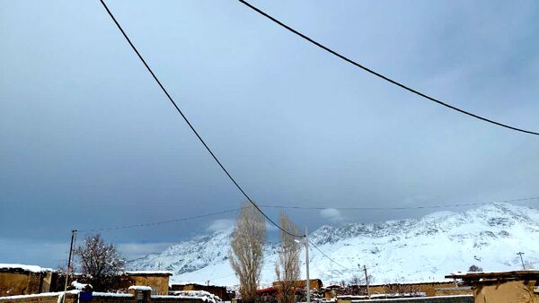 بارش اولین برف پاییزی در روستای نورآباد شازند