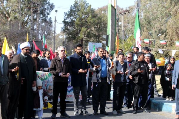 راهپیمایی ۲۲ بهمن در شهرستان بم 