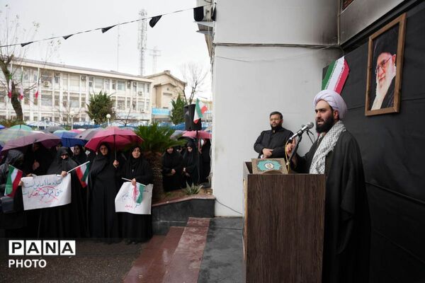 تجمع فرهنگیان گیلان در سوگ رهبر و مقتدایشان