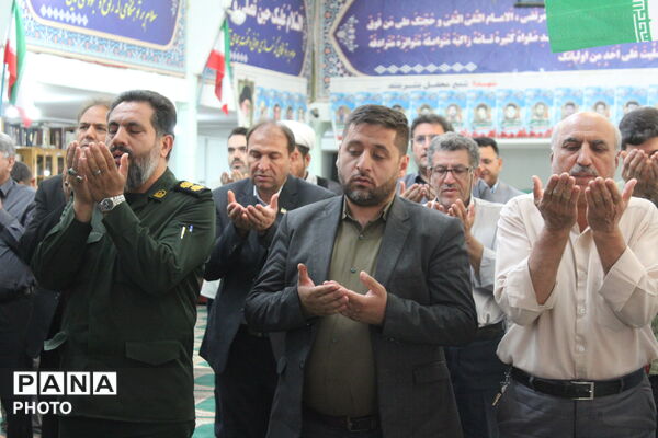 نماز جماعت به امامت امام جمعه در مسجد صاحب‌الزمان آشخانه
