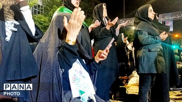 شصت‌ونهمین شب حماسه‌آفرینی مردم نیشابور رقم خورد