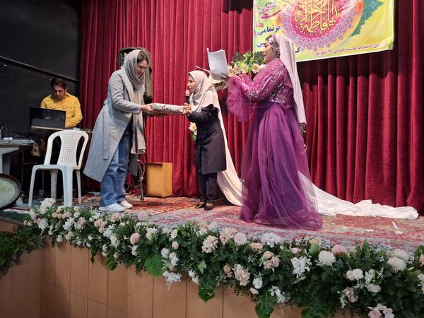 گرامیداشت روز مادر مدرسه دخترانه ۱۷ شهریور 