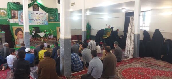 استقبال مردم شهر تیتکانلو از پرچم امام رضا(ع)