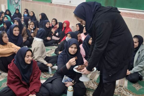 در سوگ مادرِ وفا