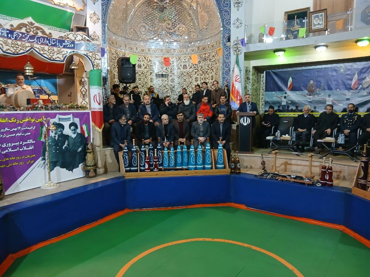 زنگ انقلاب در زورخانه‌های کشور توسط پدرشهیدآرمان علی‌وردی به صدا درآمد+فیلم