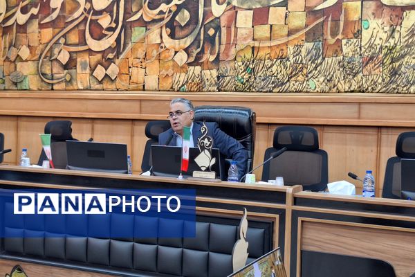 آموزش خانواده مهمترین راه حل در تربیت دانش‌آموزان