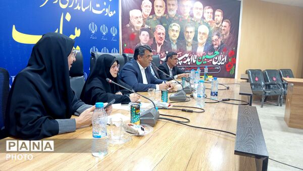 بازدید میدانی مدیرکل امور تربیتی از مراکز مشاوره، میز خدمت و کانون فرهنگی هنری میناب