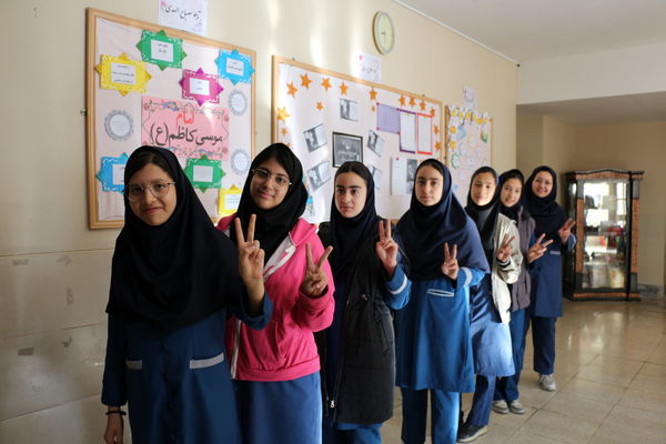 صبحگاه شاد مدارس دخترانه استان اصفهان در قالب طرح «نوجوان شاد ایرانی (نشا)»