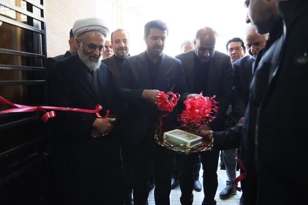 مرکز جامع خدمات سلامت شهید نجات‌الهی نهاوند با حضور استاندار همدان افتتاح شد