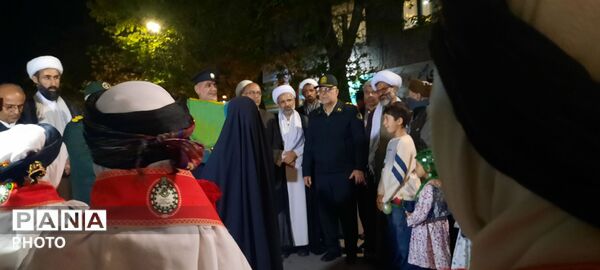 شبی متفاوت در تجمعات شبانه با حضور خادمین امام رضا(ع)
