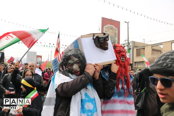 نسل جدید، پای آرمان‌های انقلاب 
