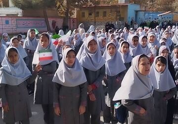 فرا رسیدن سال تحصیلی جدید در دبستان دخترانه الهام یک