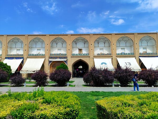 میدان امام اصفهان، شاهکاری از معماری و تاریخ
