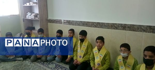 آیین معنوی انس با کلام‌الله در مدرسه شهید صادقی 