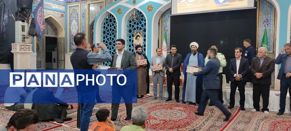 آیین غبارروبی مزار امامزاده حمزه رضا(ع) و همایش روز خبرنگار در شهر زیارت شهرستان شیروان