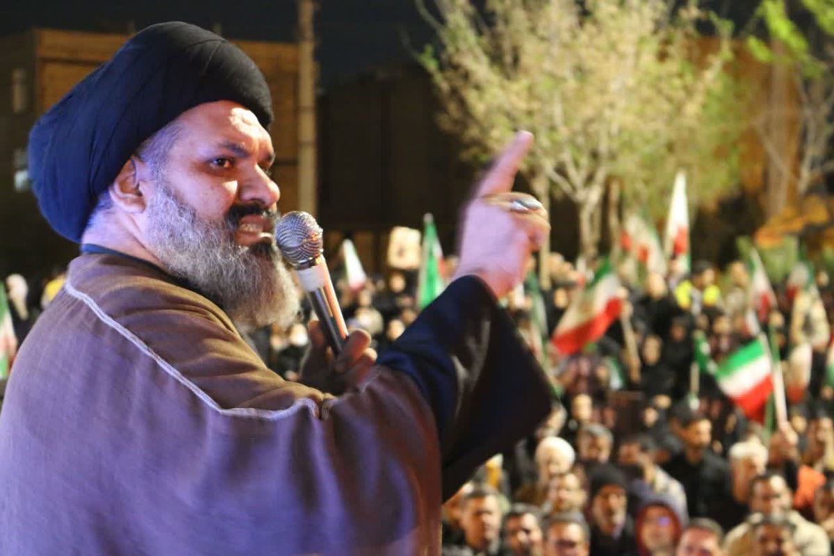 ملت ایران، ترامپِ “حرامزاده قمارباز” را به زباله‌دان تاریخ پرتاب خواهد کرد