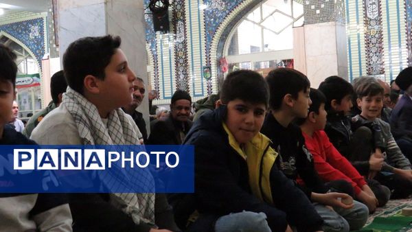 دهه نودی‌ها در نماز عبادی سیاسی جمعه