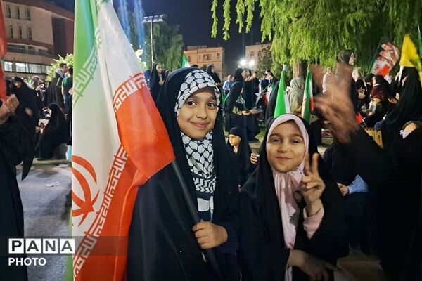 شب هفتاد و هفتم حضور شبانه در میدان نماز شهرری 