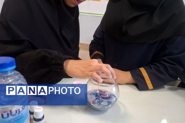 برگزاری مسابقات و درخشش نخبگان جوان در رقابت علمی دبیرستان هیات امنایی مقربی