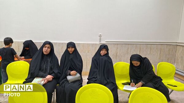 محفل نورانی انس با قرآن کریم به پاسداشت یاد رهبر شهید