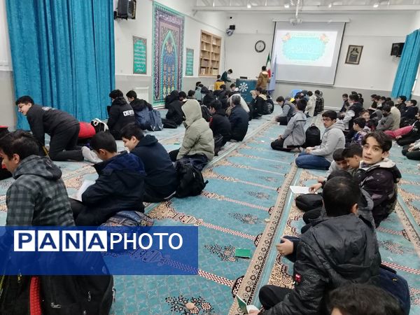 جشن میلاد حضرت زهرا (س) در دبیرستان شهید بهشتی 