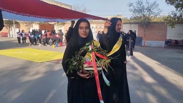 المپیاد ورزشی در مدرسه هوشیار ناحیه یک مشهد