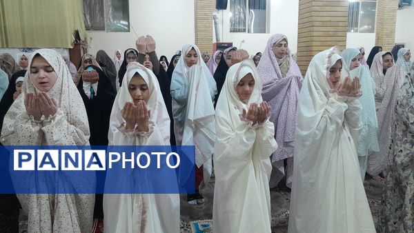 لحظات نورانی اعتکاف و نماز جماعت در مسجد امام حسن عسگری(ع)