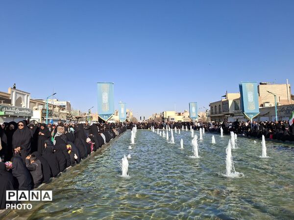 یزد، عزادار در سوگ پدر