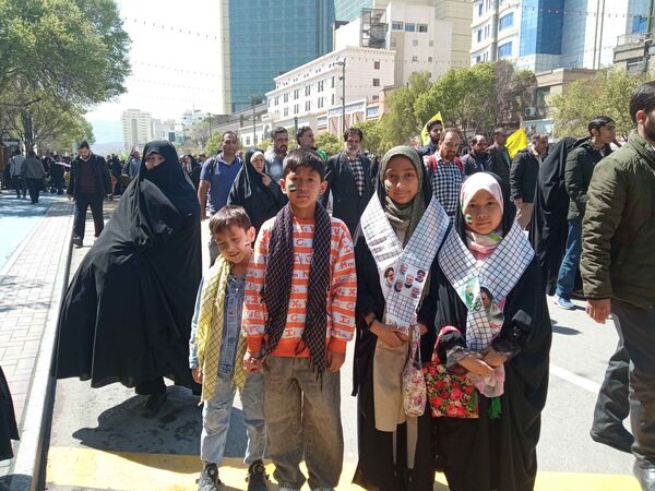حضور پرشور مشهدی‌ها در راهپیمایی روز قدس؛ فریاد حمایت از فلسطین