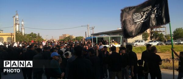 حضور گسترده مردم چهارمحال و بختیاری در مراسم عاشورای حسینی
