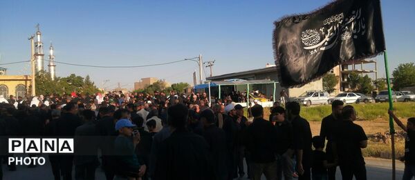 حضور گسترده مردم چهارمحال و بختیاری در مراسم عاشورای حسینی
