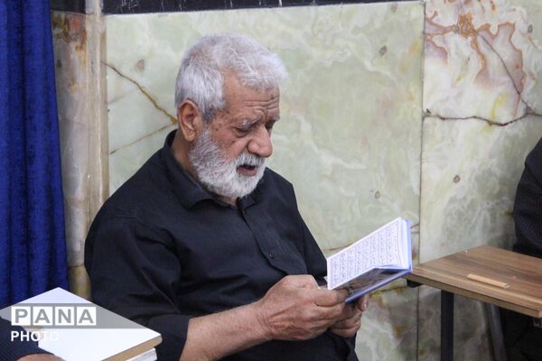 هفتمین روز بزرگداشت امام امت در مسجد روضه محمدیه یزد