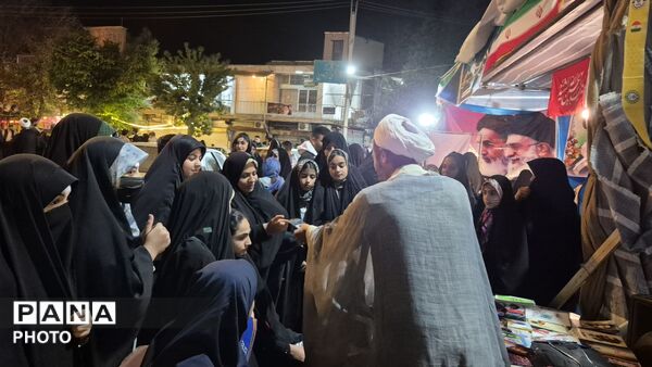 حضور دانش‌آموزان در موکب سازمان دانش‌آموزی 