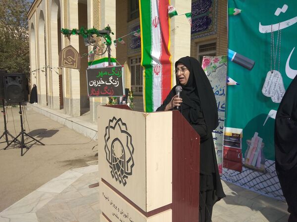 نواخته شدن زنگ مهر،زنگ خیرین و زنگ ایثار  در دبیرستان حسین ملایی