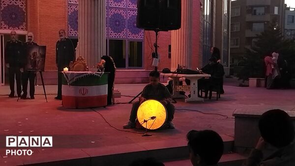اهالی فرهنگ، هنر و رسانه نیشابور همانند مردم پای کار انقلاب 