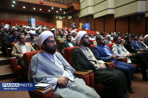 نشست راه روشن «تبیین آیه سال تشکیلات»