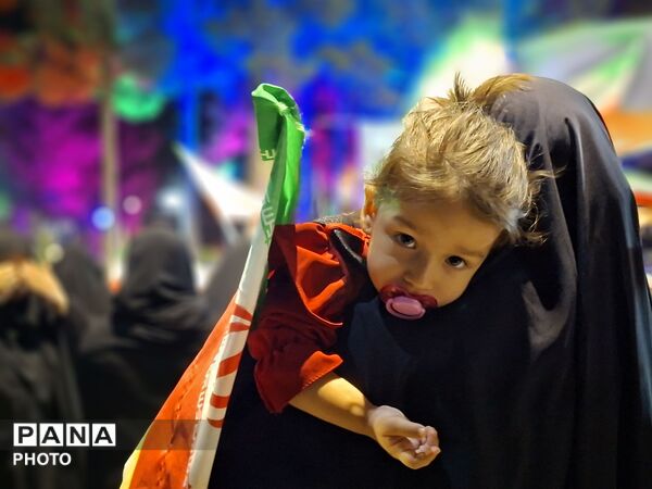 شکوفه‌های انقلاب در رشتخوار؛ حضور پرشور شبانه و پایداری پای آرمان‌ها