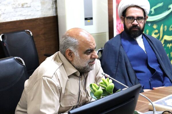 گرامیداشت هفته معلم با تجلیل از فرهنگیان آموزش و پرورش منطقه ۱۴ 