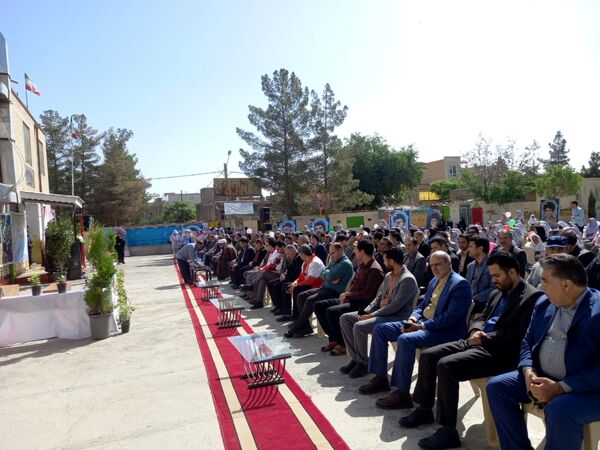 آیین نواختن زنگ سپاس معلم در تربت جام