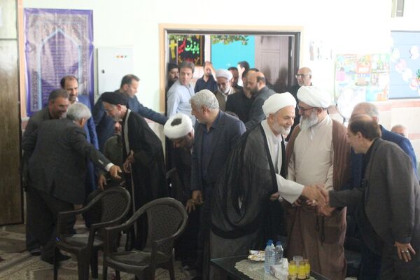 آیین کلنگ زنی احداث سه واحد آموزشی در قم
