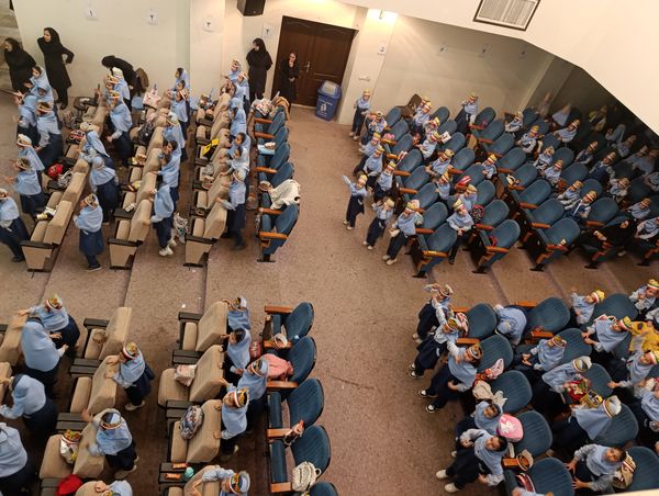 برگزاری جشن روز دانش آموز در مدرسه مهر و ماه آشخانه  