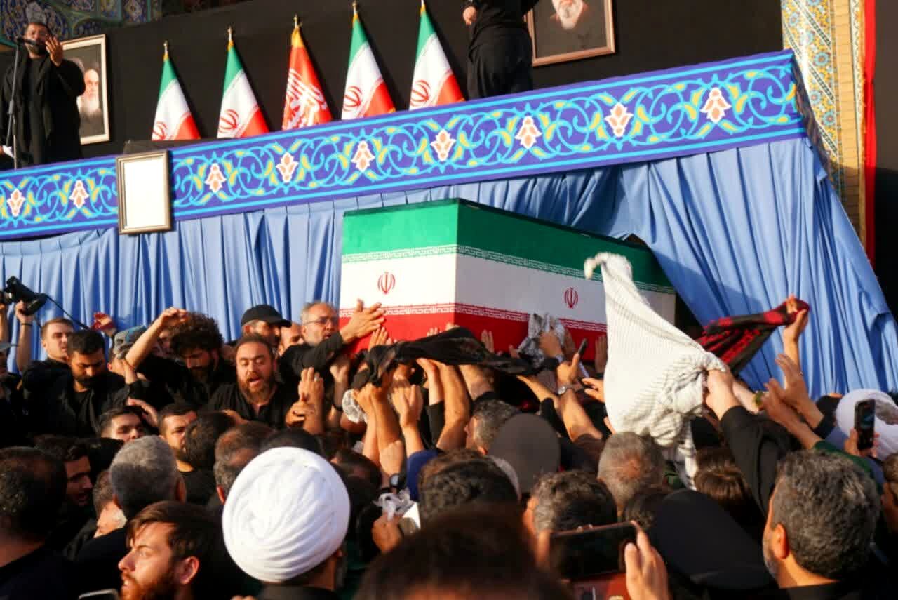 تشعشع حماسه بی‌نظیر مردم در مراسم آقای ایران، مرزهای امنیت ملی را تا اعماق دل‌ها گسترانید