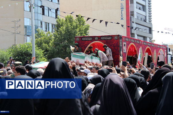 وداع با پیکر شهدای حمله رژیم صهیونیستی در کرج