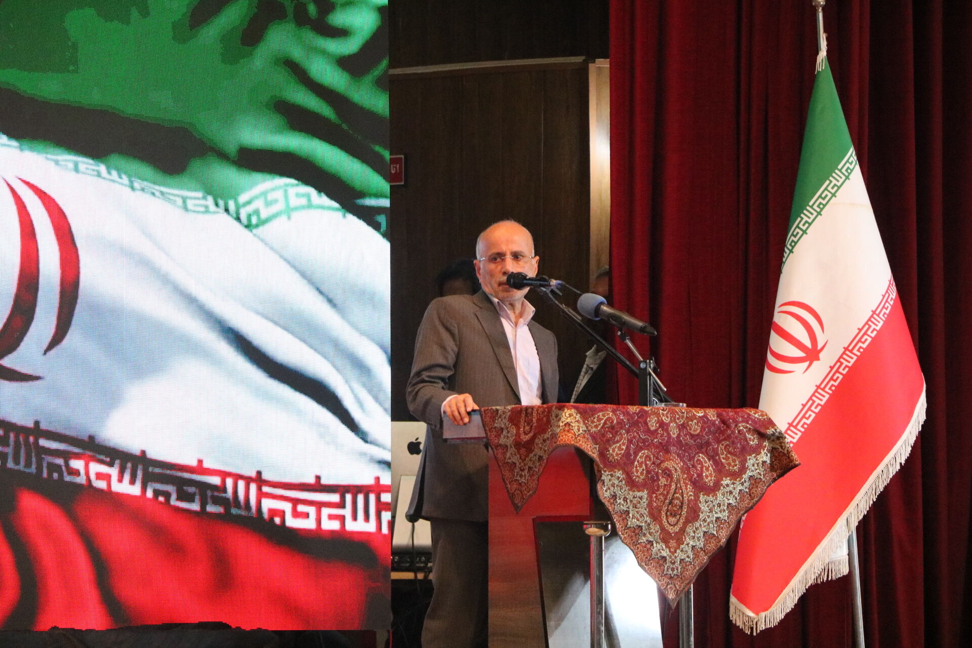 خواستار ثبت جنایات لامرد در کتب درسی هستیم