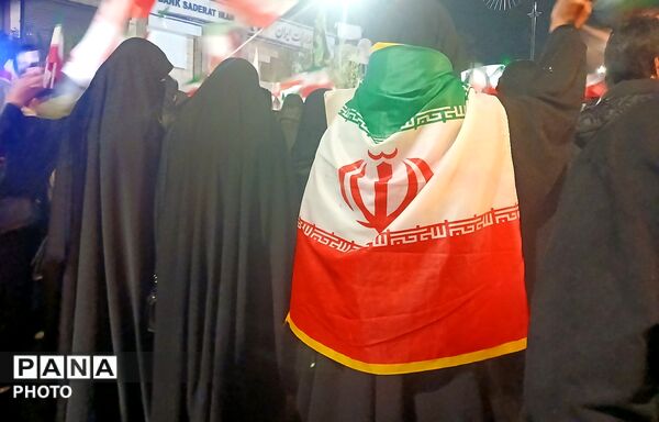 حماسه‌ حضور در زیر باران